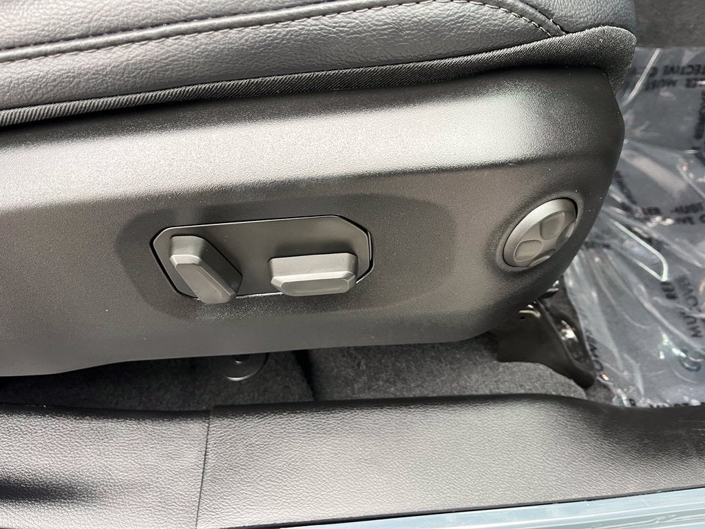 2026 Jeep Wrangler Sahara 4X4 | Sky 1-Touch Power Top