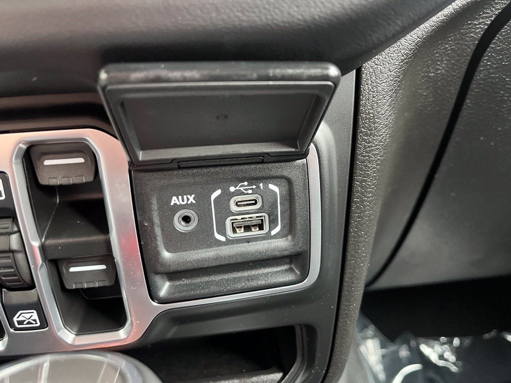 2026 Jeep Wrangler Sahara 4X4 | Sky 1-Touch Power Top