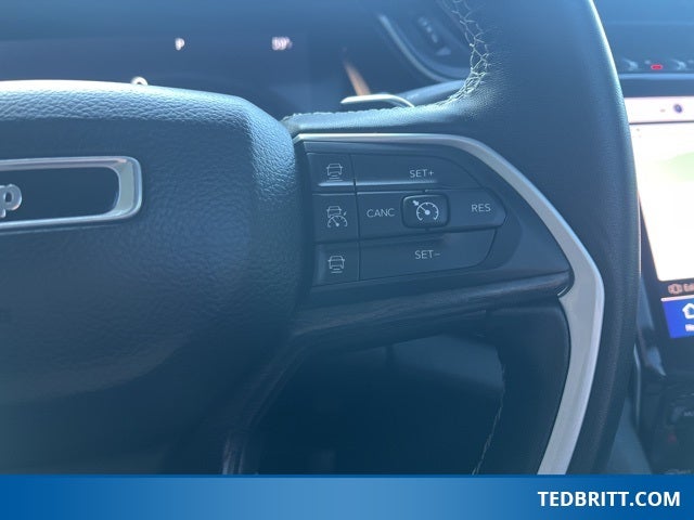 2022 Jeep Grand Cherokee L Limited 4WD | Pano Roof | BLIS | Remote Start