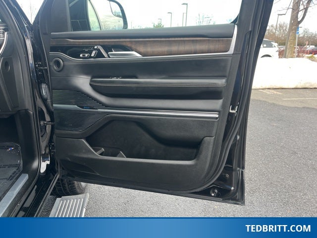 2024 Jeep Grand Wagoneer L Base 4WD | Pano Roof | 360 Camera | HUD