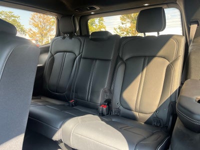 2023 Jeep Grand Wagoneer Series II 4WD | Flexible Seating Pkg | 28T Obsidian Pkg