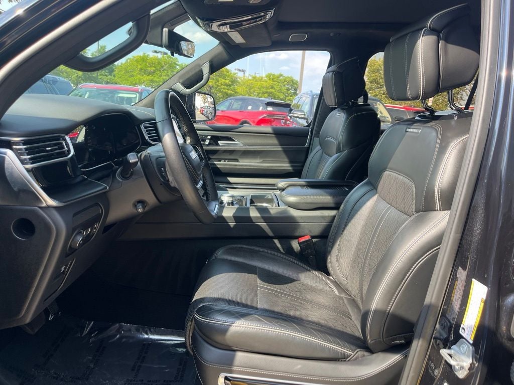 2023 Jeep Grand Wagoneer Series II 4WD | Flexible Seating Pkg | 28T Obsidian Pkg