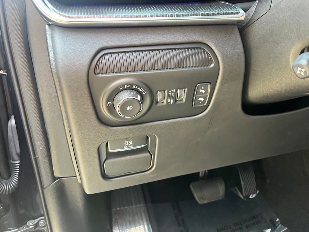 2023 Jeep Grand Wagoneer Series II 4WD | Flexible Seating Pkg | 28T Obsidian Pkg