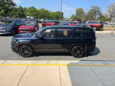 2023 Jeep Grand Wagoneer Series II 4WD | Flexible Seating Pkg | 28T Obsidian Pkg