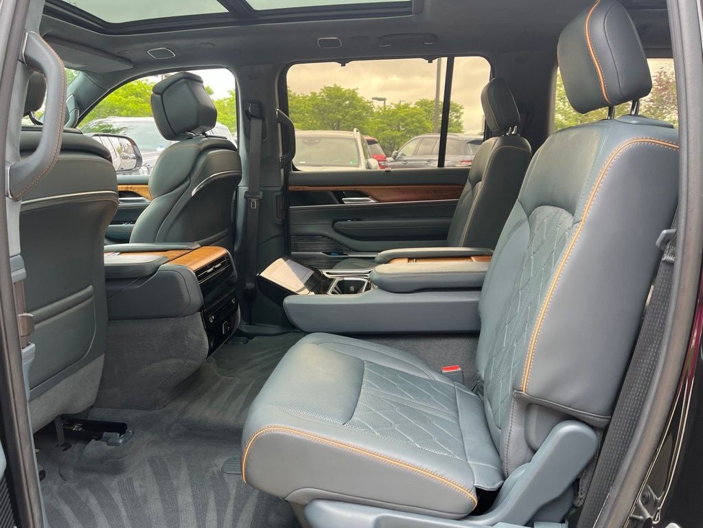 2022 Jeep Grand Wagoneer Series III | Pano Moonroof | HUD | 360 Cam | BLIS |