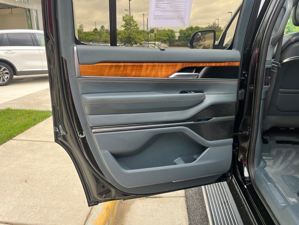 2022 Jeep Grand Wagoneer Series III | Pano Moonroof | HUD | 360 Cam | BLIS |