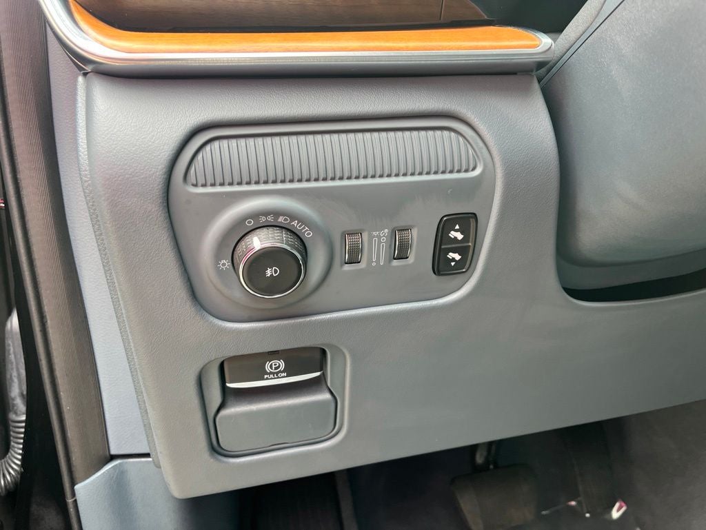 2022 Jeep Grand Wagoneer Series III | Pano Moonroof | HUD | 360 Cam | BLIS |