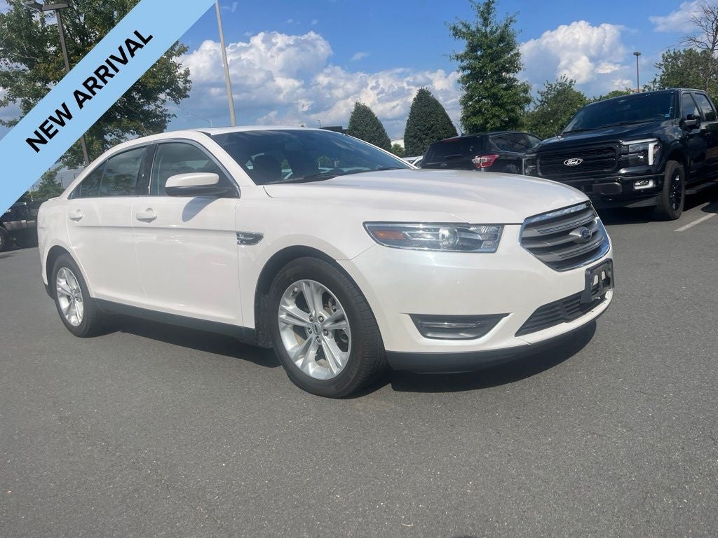 2017 Ford Taurus SEL