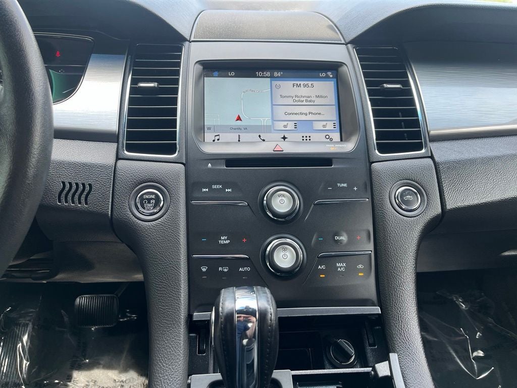 2017 Ford Taurus SEL
