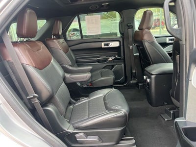 2024 Ford Explorer Platinum 4WD | Pano Roof | Tech Pkg | Trailer Tow Pkg