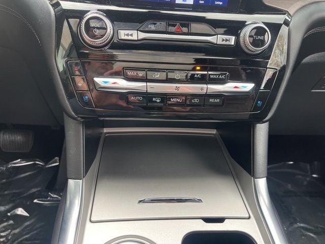 2024 Ford Explorer Platinum 4WD | Pano Roof | Tech Pkg | Trailer Tow Pkg