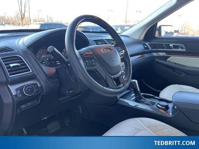 2017 Ford Explorer Platinum 4WD | Sunroof | Adaptive Cruise | Trailer Tow