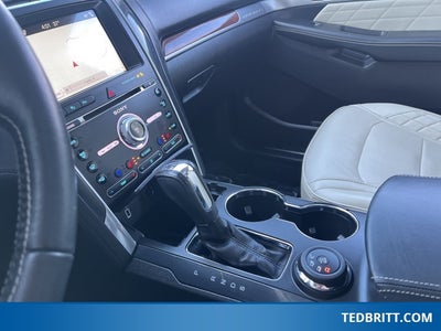 2017 Ford Explorer Platinum 4WD | Sunroof | Adaptive Cruise | Trailer Tow