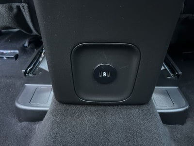 2025 Ford Escape Hybrid Platinum AWD | Nav | Pano Roof | BLIS | Remote Start