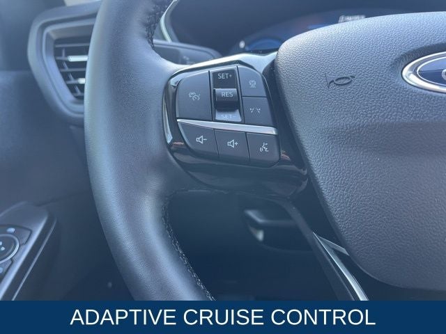 2025 Ford Escape Hybrid Platinum AWD | Nav | Pano Roof | BLIS | Remote Start