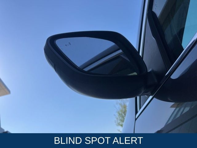 2025 Ford Escape Hybrid Platinum AWD | Nav | Pano Roof | BLIS | Remote Start