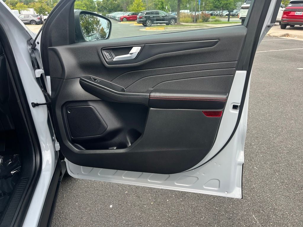 2026 Ford Escape ST-Line AWD | BLIS | CarPlay/Android Auto | 1 Owner