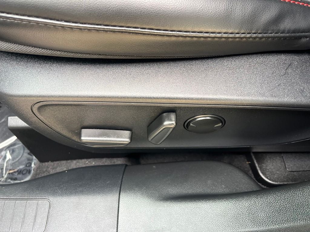 2026 Ford Escape ST-Line AWD | BLIS | CarPlay/Android Auto | 1 Owner