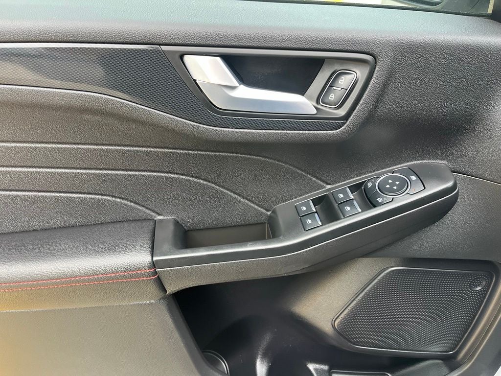 2026 Ford Escape ST-Line AWD | BLIS | CarPlay/Android Auto | 1 Owner