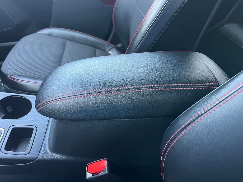 2023 Ford Escape Hybrid ST-Line Select
