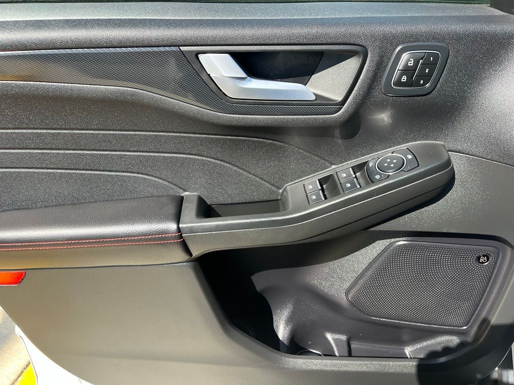2023 Ford Escape Hybrid ST-Line Select