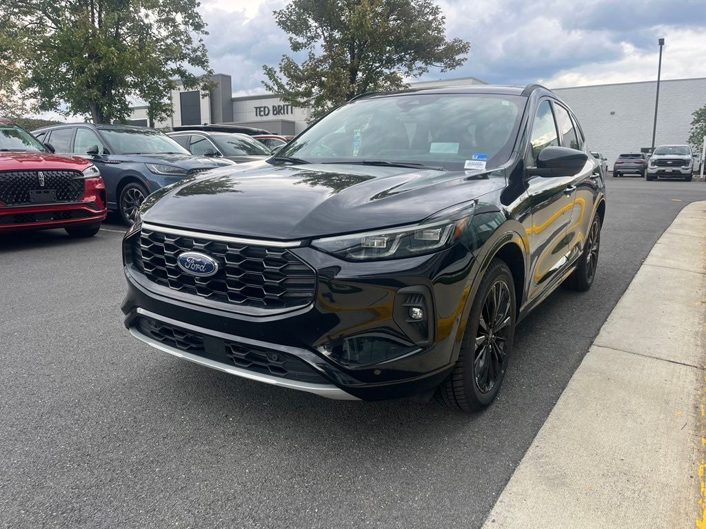 2024 Ford Escape ST-Line Elite
