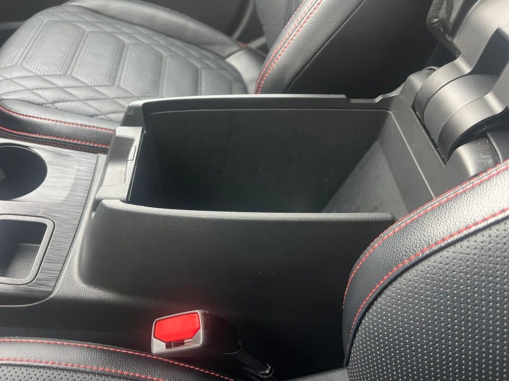 2024 Ford Escape ST-Line Elite