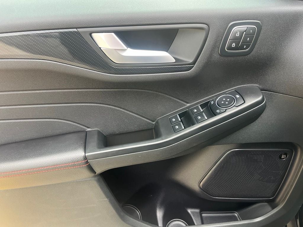 2024 Ford Escape ST-Line Elite