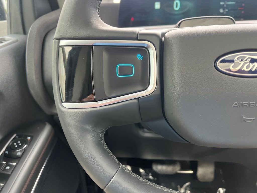 2025 Ford Expedition Max Active 4WD | Pano Roof | 360 Camera | HD Tow Pkg