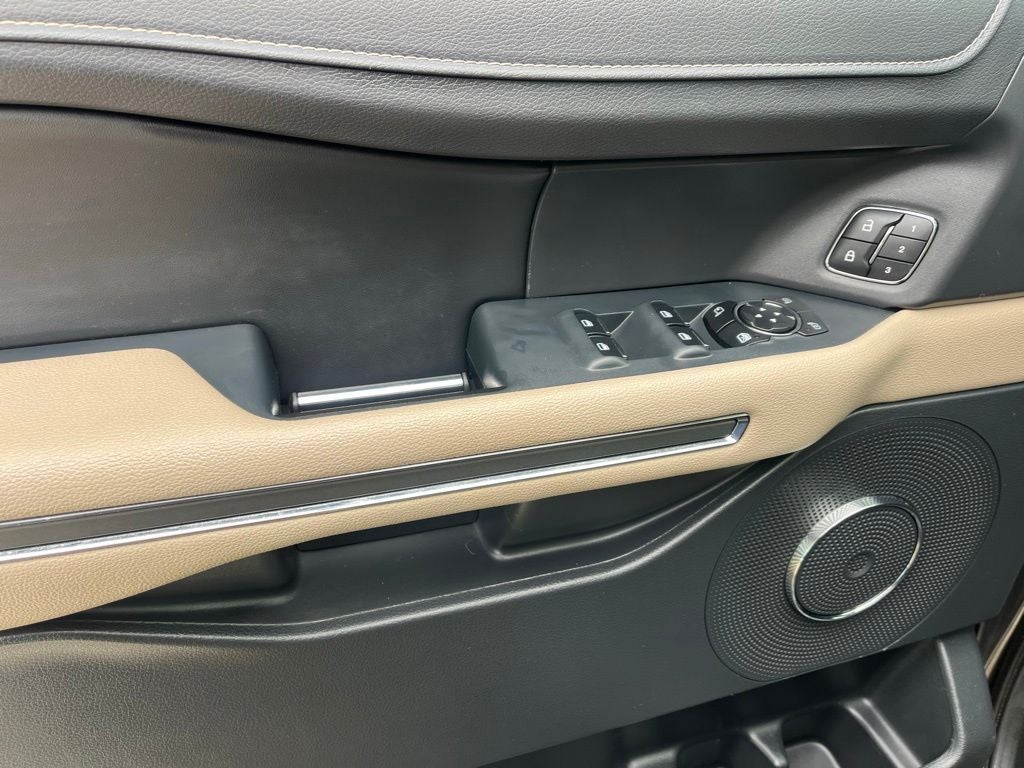 2023 Ford Expedition Max XLT 4WD | Pano Roof | HD Tow Pkg | Heat/Vent Seats