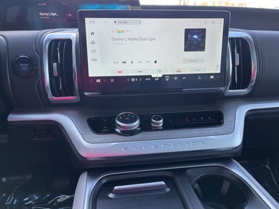 2025 Ford Expedition Max Platinum 4WD | Pano Roof | 360 Cam | BLIS | HD Tow Pkg