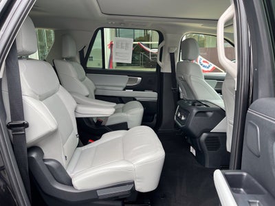 2025 Ford Expedition Max Platinum 4WD | Pano Roof | BLIS | 360 Cam | HD Tow