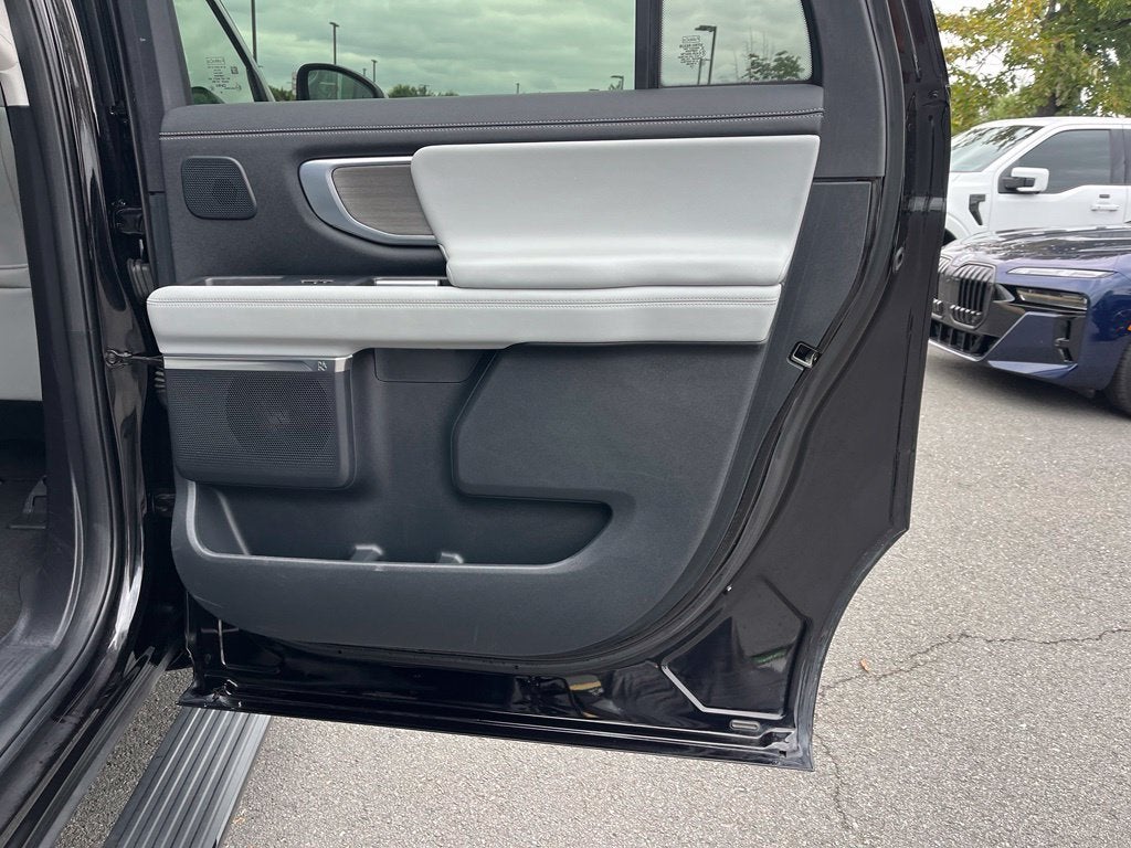 2025 Ford Expedition Max Platinum 4WD | Pano Roof | BLIS | 360 Cam | HD Tow
