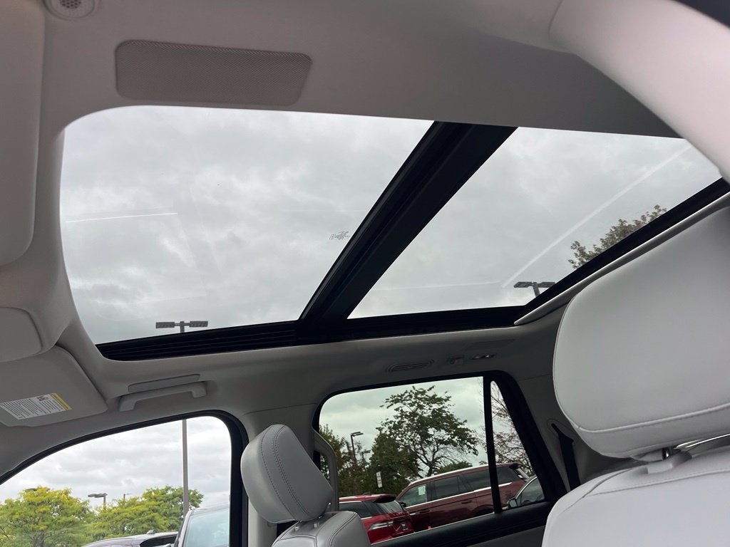 2025 Ford Expedition Max Platinum 4WD | Pano Roof | BLIS | 360 Cam | HD Tow