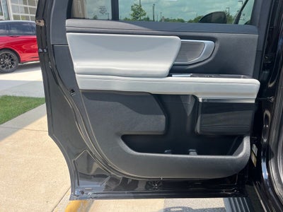 2025 Ford Expedition Max Platinum 4x4 | Pano Roof | BLIS | HD Tow Pkg