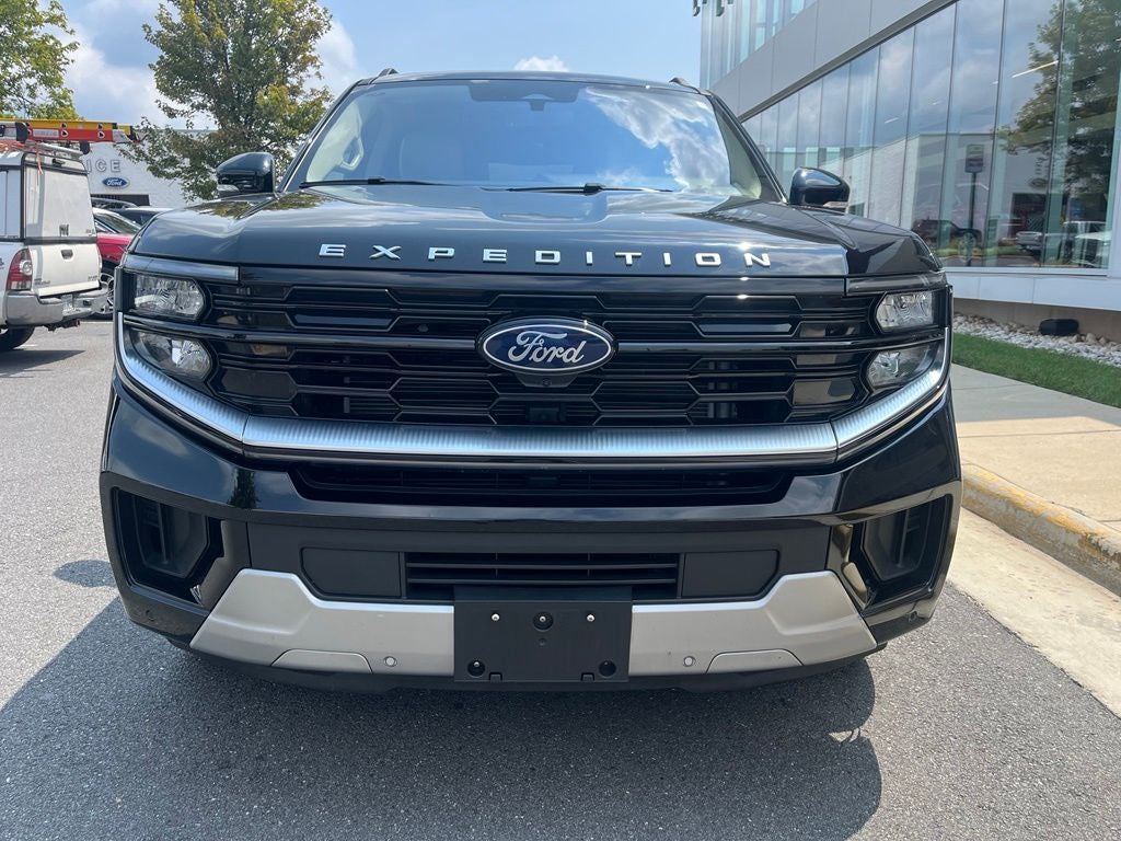 2025 Ford Expedition Max Platinum 4x4 | Pano Roof | BLIS | HD Tow Pkg