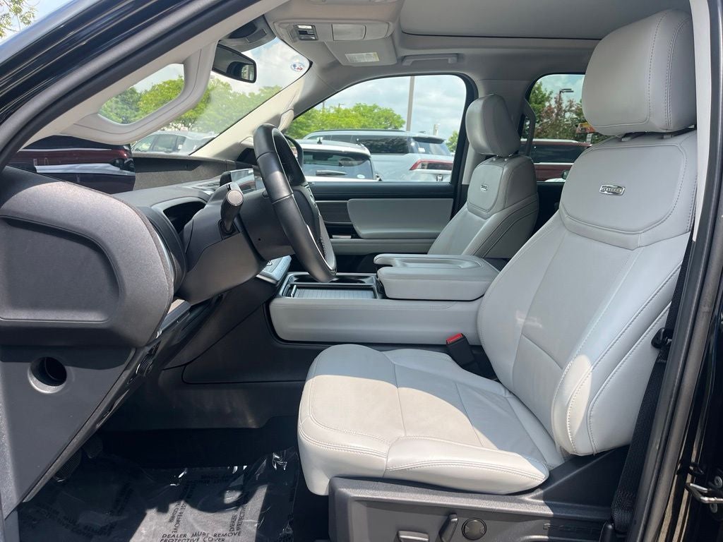 2025 Ford Expedition Max Platinum 4x4 | Pano Roof | BLIS | HD Tow Pkg