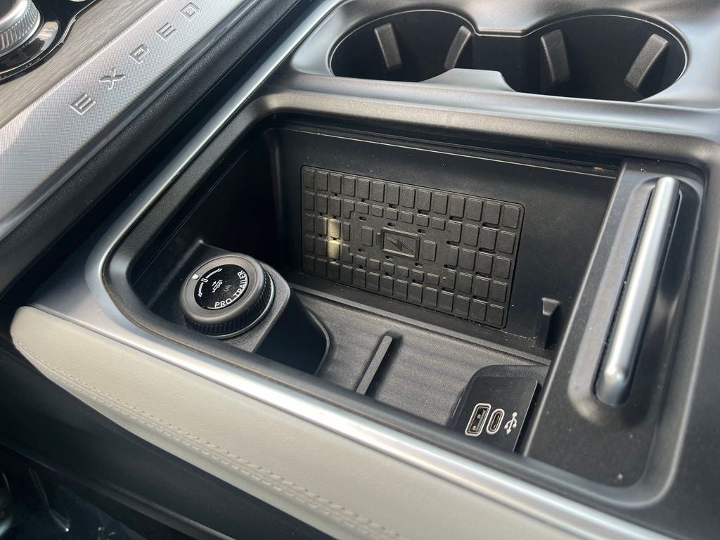 2025 Ford Expedition Max Platinum 4x4 | Pano Roof | BLIS | HD Tow Pkg