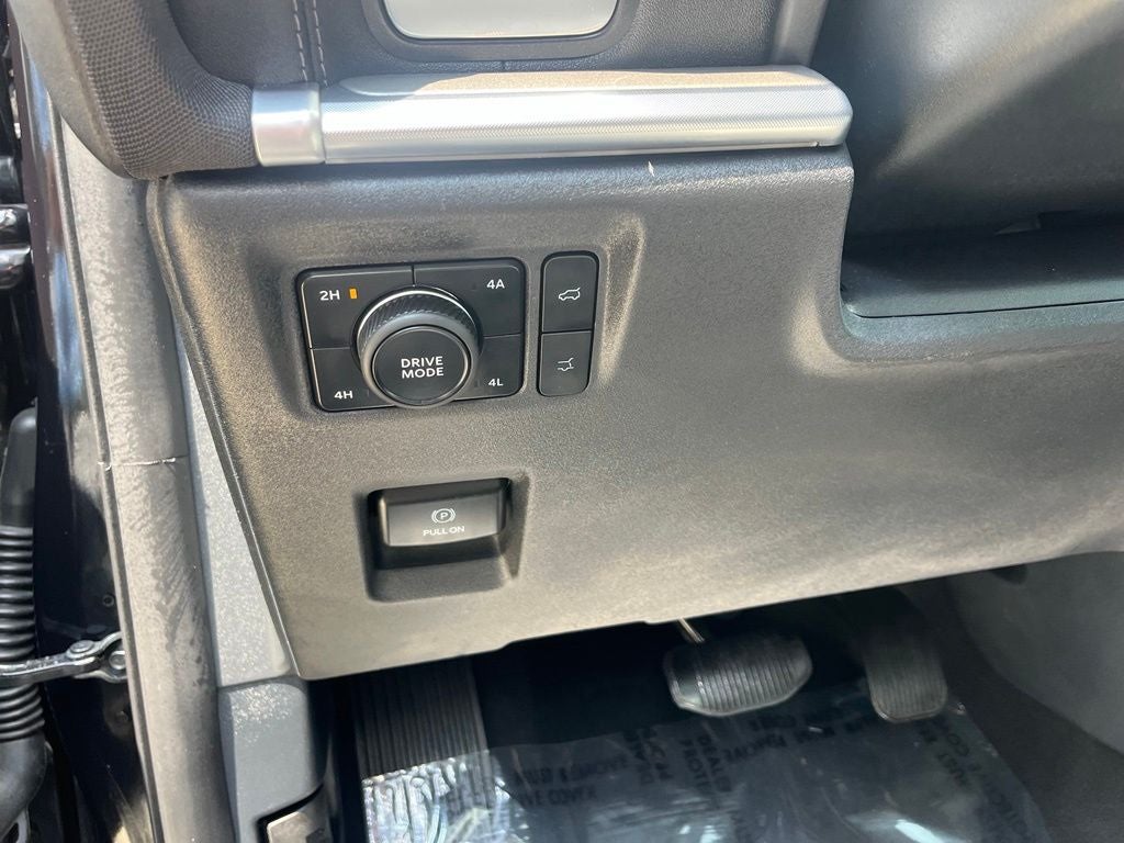 2025 Ford Expedition Max Platinum 4x4 | Pano Roof | BLIS | HD Tow Pkg