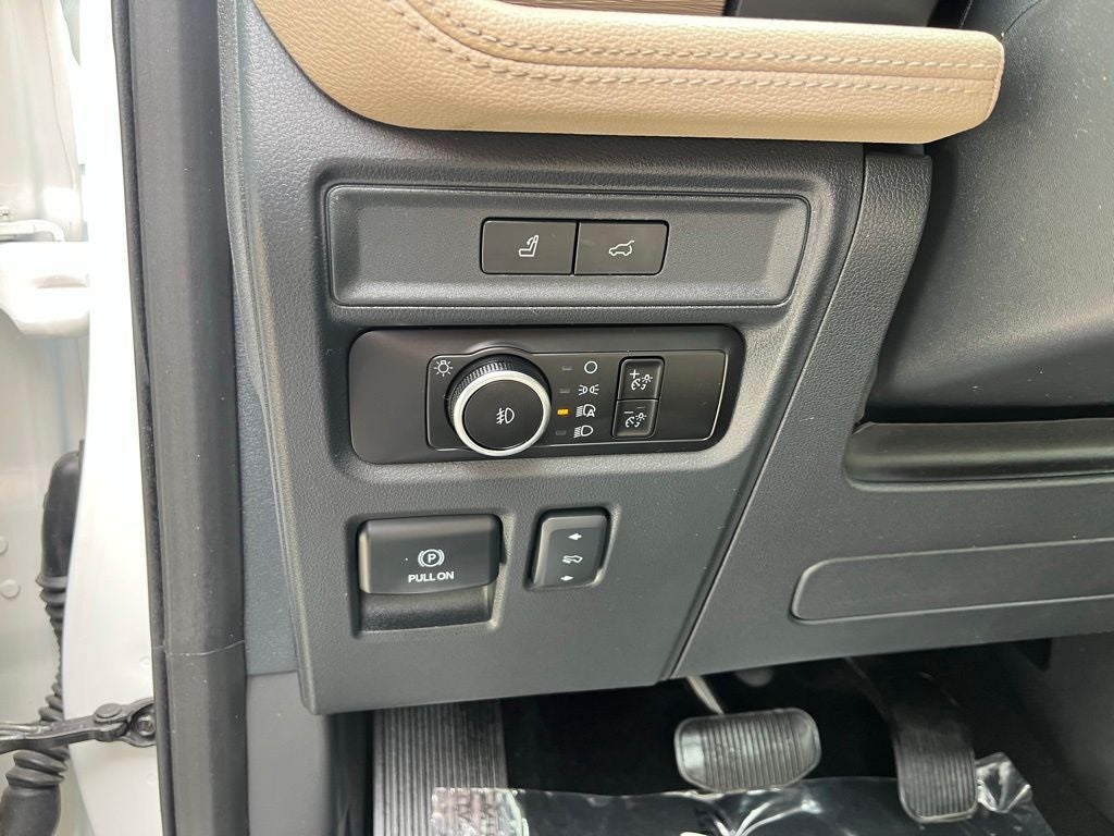 2023 Ford Expedition Max Limited 4WD | Pano Roof | Entertain Pkg | HD Tow Pkg