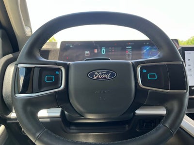 2025 Ford Expedition Active 4WD | Pano Roof | 360 Cam | BLIS | HD Tow Pkg