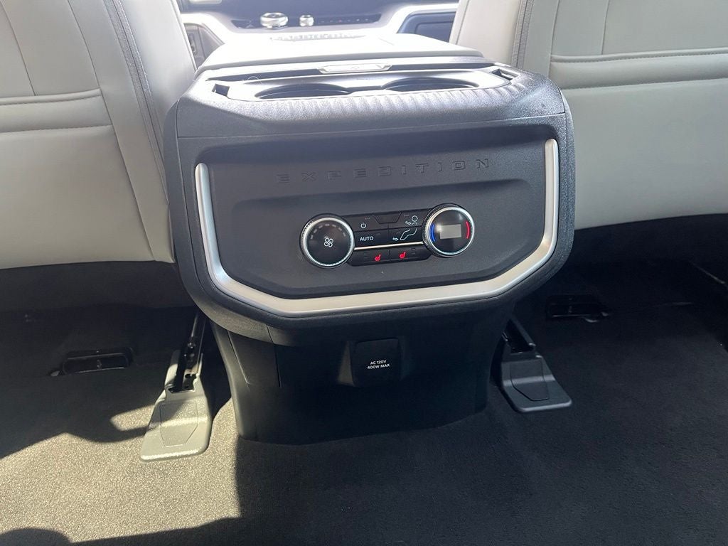 2025 Ford Expedition Platinum 4WD | Pano Roof | 360 Cam | BLIS | HD Tow Pkg