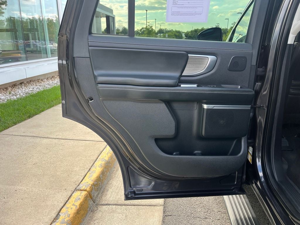 2025 Ford Expedition Platinum 4WD | Pano Roof | 360 Cam | BLIS | HD Tow Pkg