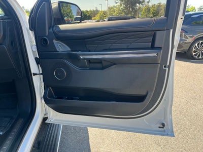 2023 Ford Expedition Platinum 4WD | Pano Roof | 360 Cam | HD Tow | Entertain Pkg