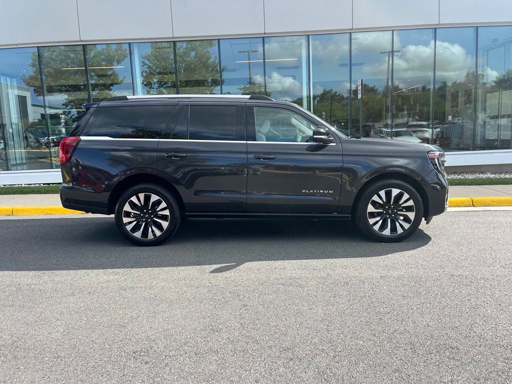 2025 Ford Expedition Platinum 4WD | Pano Roof | BLIS | LKAS