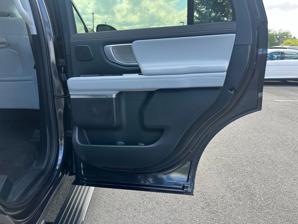 2025 Ford Expedition Platinum 4WD | Pano Roof | BLIS | LKAS