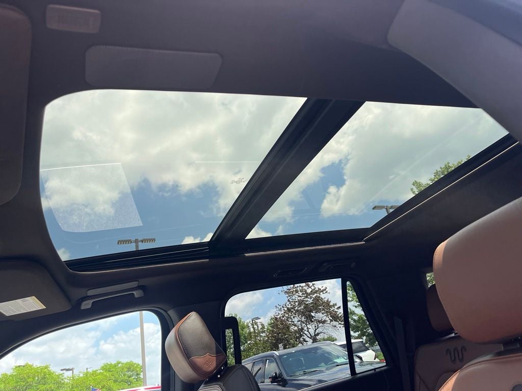 2022 Ford Expedition King Ranch 4WD | Pano Roof | 360 Cam | BLIS | Tow Pkg