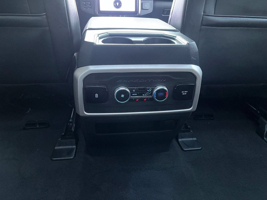 2024 Ford Expedition Limited 4WD | Stealth Pkg | HD Tow Pkg | Pano Roof