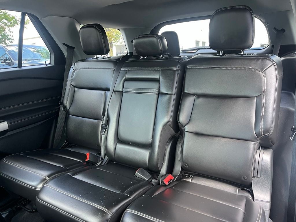 2023 Ford Explorer XLT 4WD | Pano Roof | BLIS | CoPilot360 Assist+