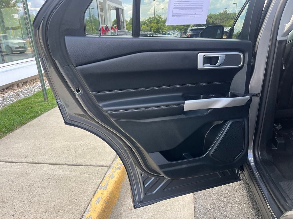 2023 Ford Explorer XLT 4WD | Pano Roof | BLIS | CoPilot360 Assist+